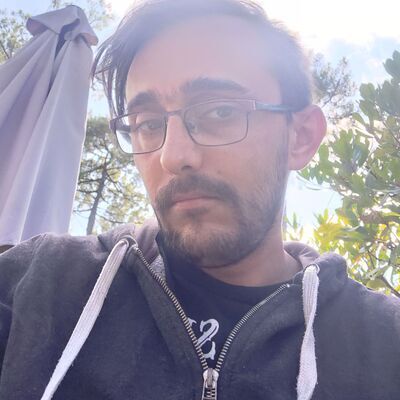 Profil von Lhacene