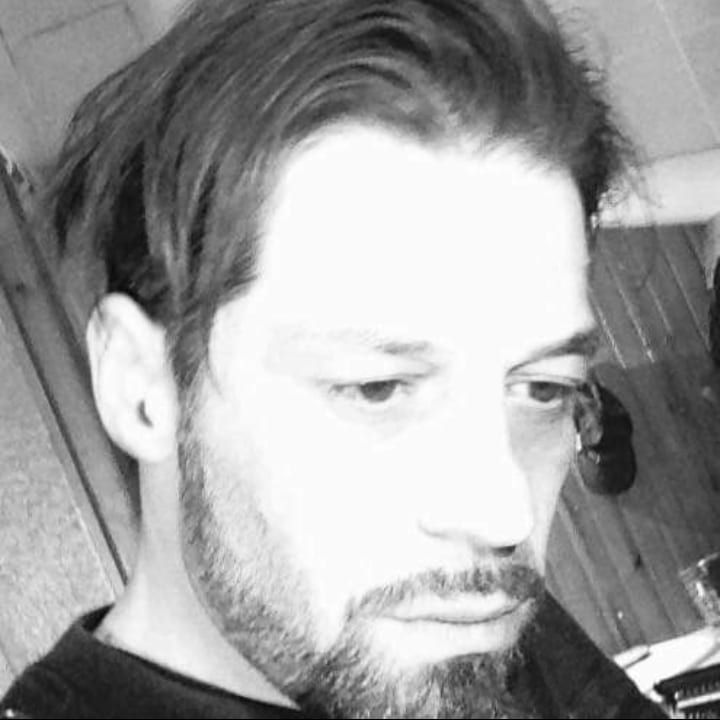 Profil von Monir